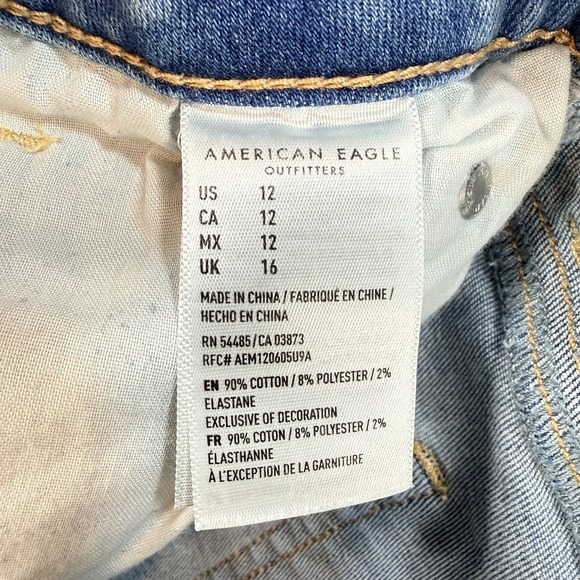 American Eagle Size 12 Denim Distressed Women Shorts Next Level Stretch - Picture 8 of 9